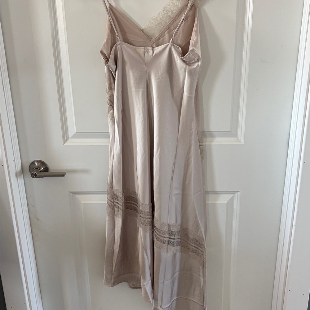 NWT House of Harlow 1960 Beige Lace Dress - Picture 3 of 5